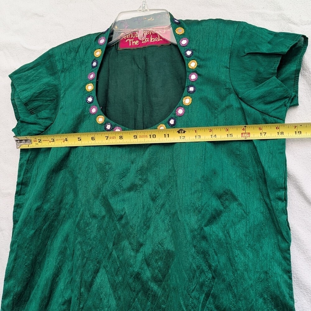 Traditional Maxi Dress/Gown w/Colorful Cut-Out Hem & Neckline Embellishments - Picture 8 of 13